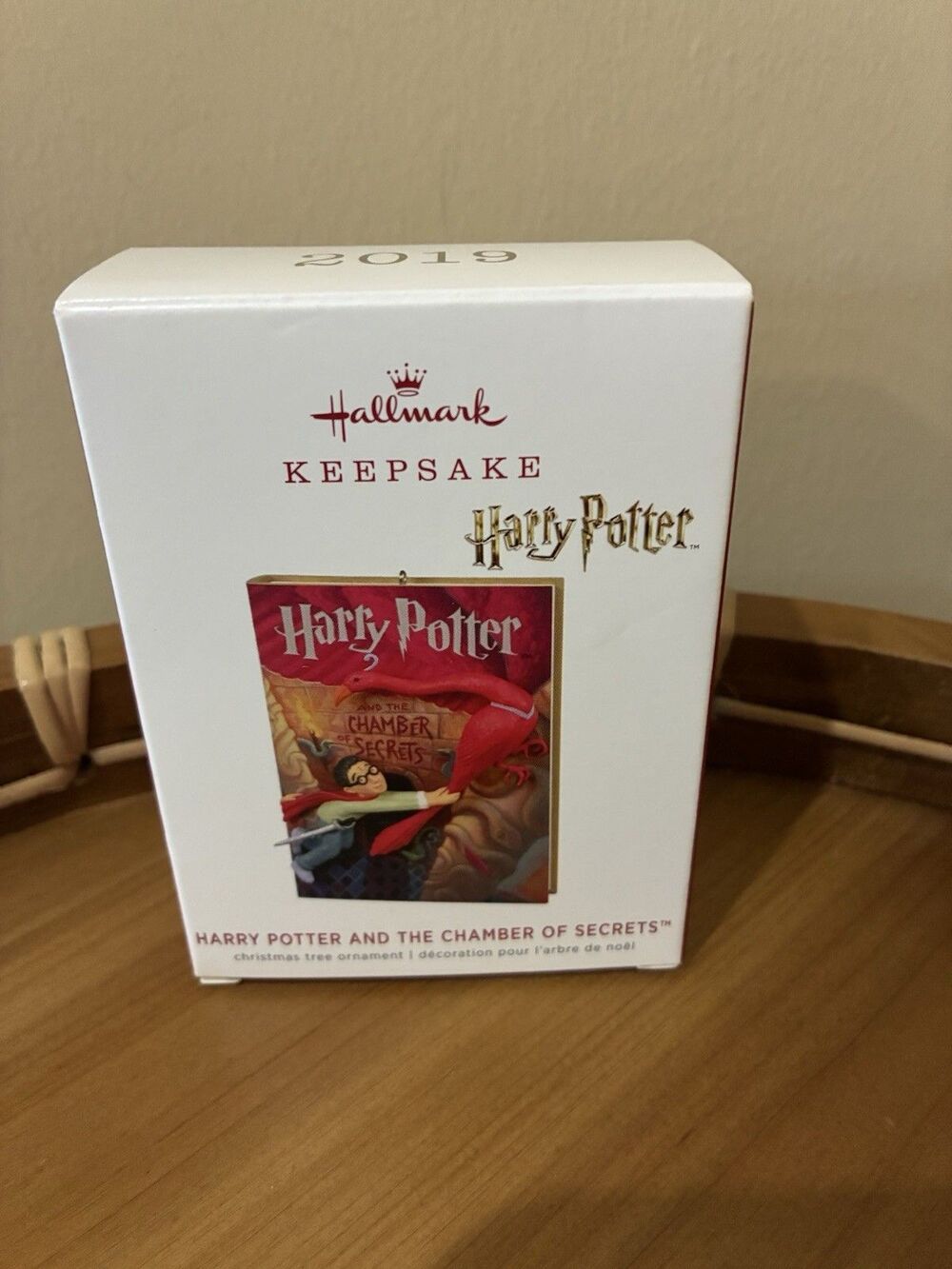 Hallmark Harry Potter and The Chamber of Secrets Ornament Book 2019 NEW
